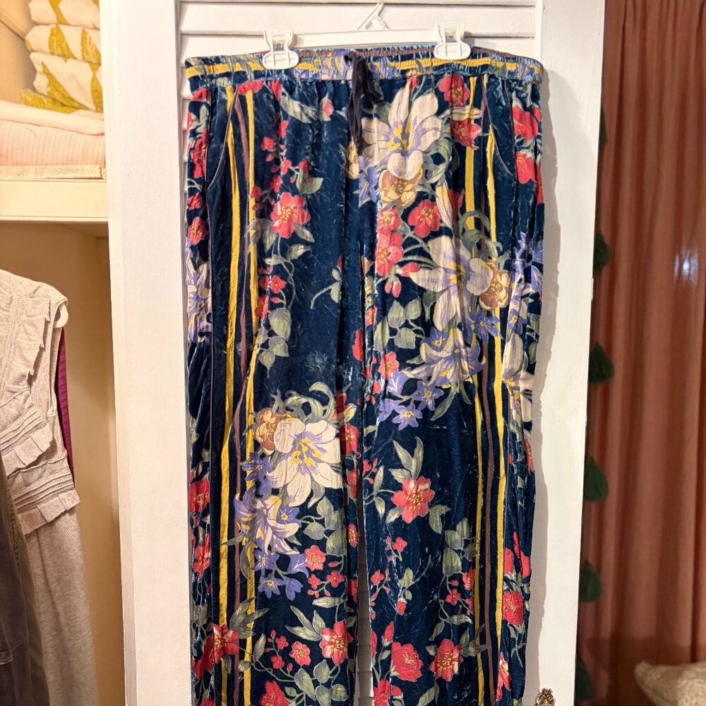 Johnny Was Velvet Floral Wide-Leg Pants • Size L • Boho Luxe - Lightly Worn